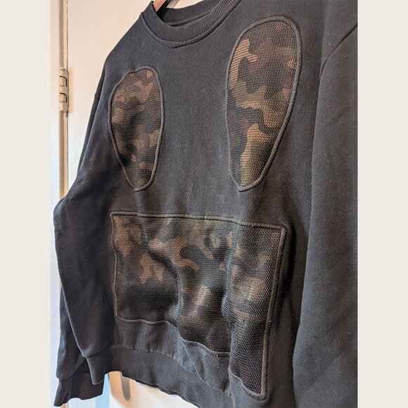 MOSTLY HEARD RARELY SEEN - Iconic black camo sweater - Sz L - Picture 2 of 7
